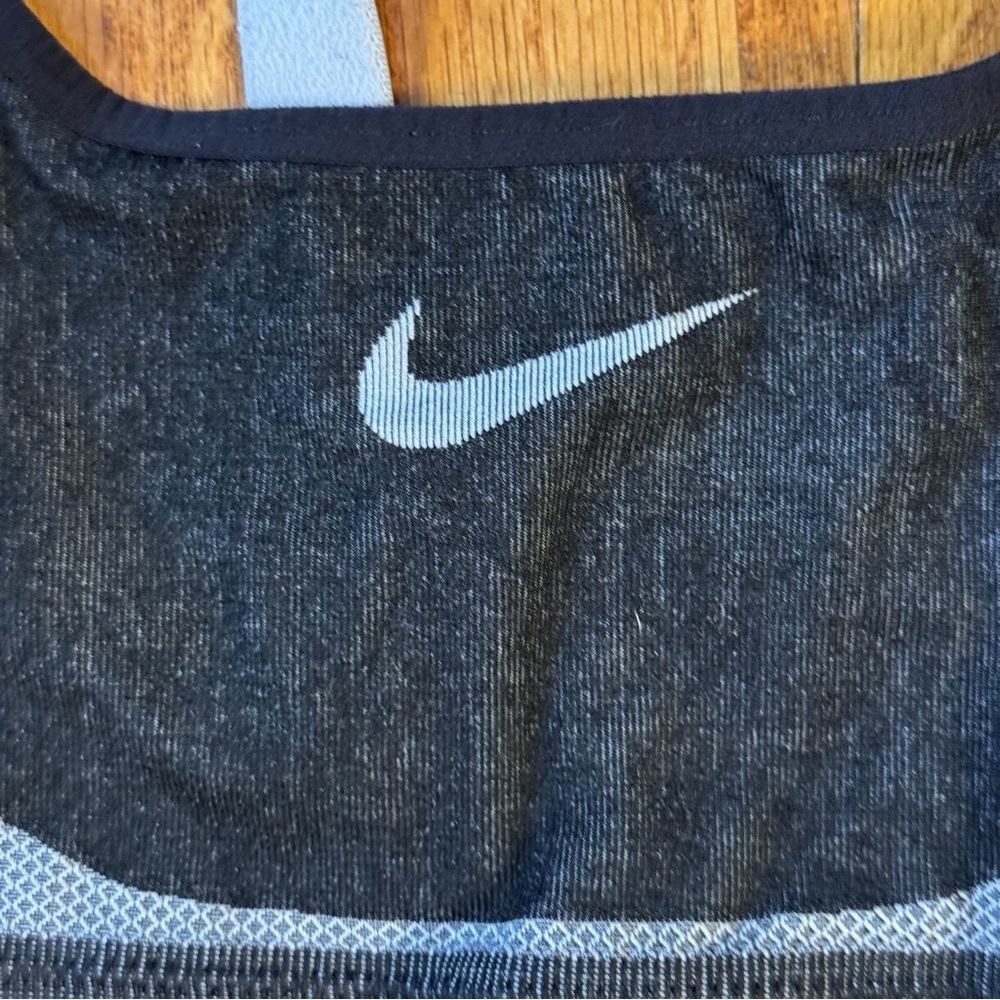 Nike Black and Gray Sports Bra Girls Size S - Picture 4 of 5